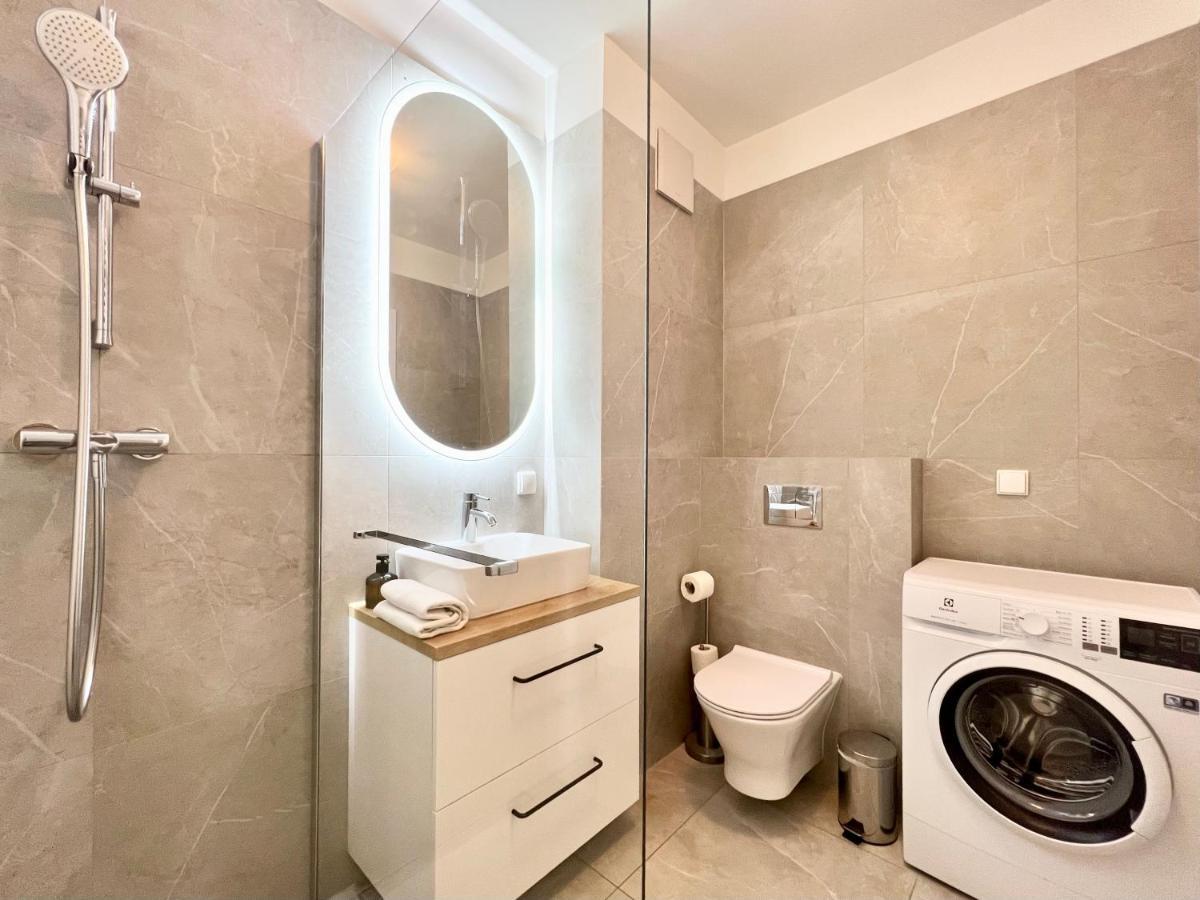 Apartamenty Garnizon Q4Apartments Gdańsk Kültér fotó